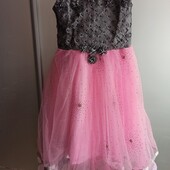 Нарядное платье 8-10 лет.