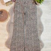 Стильні джинси кльош , стан нових!!