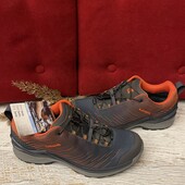 Lowa,оригінал,із спорт-матеріалу,розмір 42 1/2,устілка 28