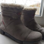 Шикарные сапожки Clarks. Разм.38 (24,5 см)