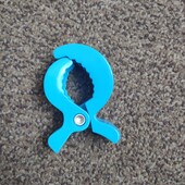 Прищепка до підвіски на коляску / ліжечко