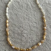 Красивые нежные бусы баламуты