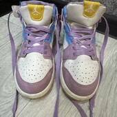 Кросівки на дівчинку, розмір 33