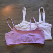 Набор бюстгалтеров на девочку,состояние очень хорошее