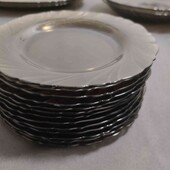 Тарелки 14 шт. Диаметр  23 см.Duralex.Есть весь сервиз в других лотах.