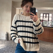 Светр у смужку з вирізом човник zara L/XL