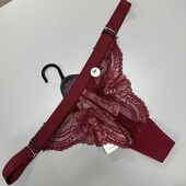 681. Стрінги мереживні xl