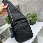 Чоловіча сумка слінг чорний колір нагрудна прорезинена тканина