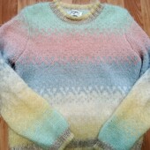 Пушистый свитер