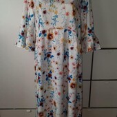 Сукня з квітковим принтом