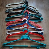 Набір міцних вішаків для одягу