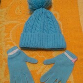 Зимняя шапка и рукавички