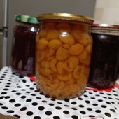 Смачне та корисне малинове варення або вишня, черешня без кісточки в сиропі