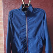 Вітрівка від бренду tommy hilfiger