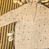 Гарний светрик кардиган