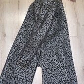 Новий стан .Жакет святковий з розрізами на підкладці НОГ 52см.