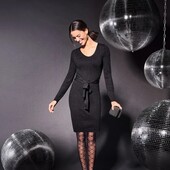 7246.esmara® Жіноча трикотажна сукня в рубчик з ефектом блиску М 40/42