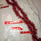 Лот новорічних дощиків+ наклейки+ прикраси