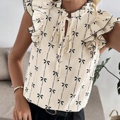 Гарненька ніжна блуза, р.14 в гарному стані