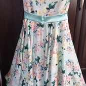 Святкова сукня на дівчинку 5-7 років!