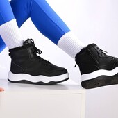 Теплі зимні кросівки в наявності 36-40 розмір гарна якість