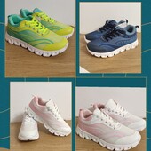 Удобные качественные кроссовки! Легкие ,на ножке невесомые!