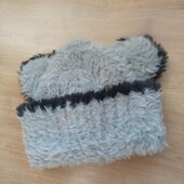 Плюшева мякесенька зимова шапка. Нова.