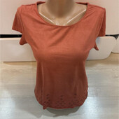 Футболка гірчичного кольору