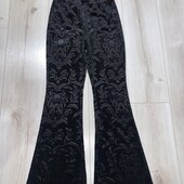 Новий стан.Вілюрові штанці кльош розмір S.