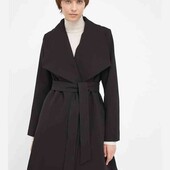 Чорне пальто на запах Made in Italy