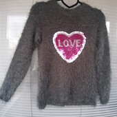 Красивий светрик пухнастик на 11-12 років