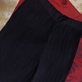 Гарні штани плісе Orsay р. 40