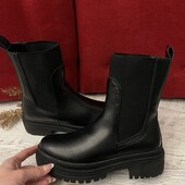 About you,із еко шкіри,із легким утепленням,розміри 37,41