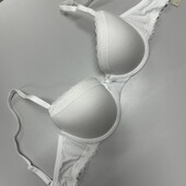 25. Бюстгальтер 70D