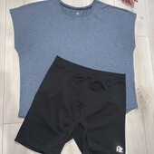 Відмінний стан.Спортивний комплект розмір Л.