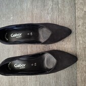 Фірмові зручні туфелі повністю нат.шкіра і замш.