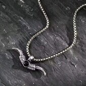 Ланцюжок і підвіска роги бика, ріг, вставка чорний агат, медсталь, вінтаж, готика, панк, рок