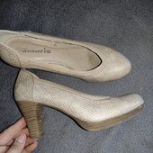 Tamaris 37p зручні туфлі на підборах