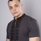 Патріотична футболка-вишиванка від Merezhka, розмір М. Нова.