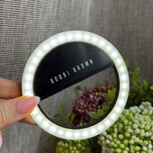 Bobbi brown Limited Edition лімітована лампа кільце . Гарно для блекауту . Три режими яскравості