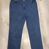 У новому стані стрейчеві джинси, розмір 54-56.