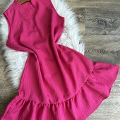 Легенька малинова сукня, М