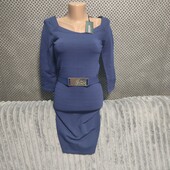 Симпатичное платье по фигуре, р. XS