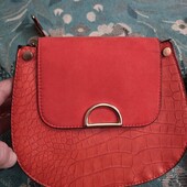 Маленька брендова сумочка