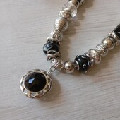 Намисто з фактурними намистинами на ланцюжку