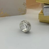 Стильна срібляста каблучка ,розмір - 17