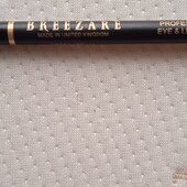 Чорний олівець для очей Breezare