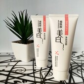 Пінка для вмивання з ніацинамідом для освітлення і очищення шкіри обличчя Images Niacinamide Whiteni