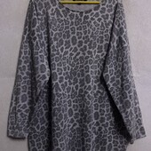 Женский трикотажный свитер с люрексовой нитью , большого размера