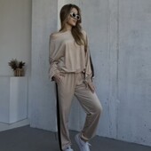 Костюм жіночий. Велюр люкс. Читайте опис